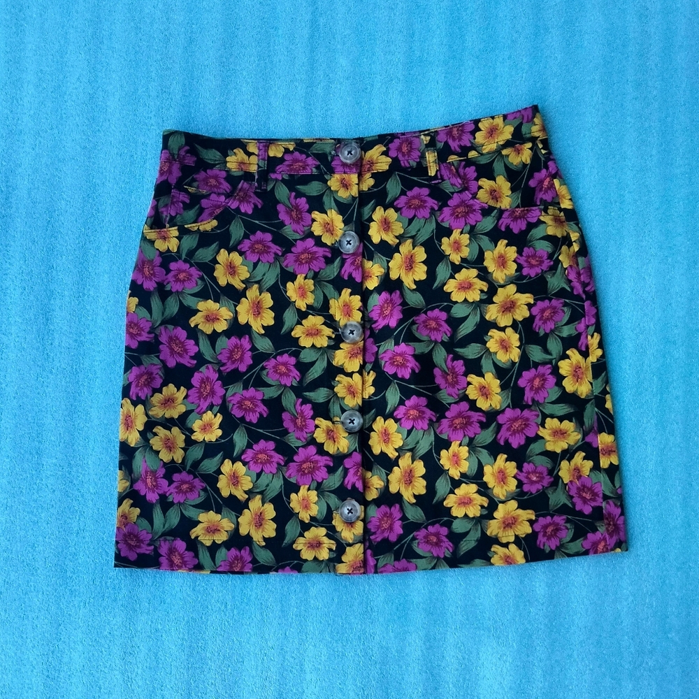 GB floral mini skirt